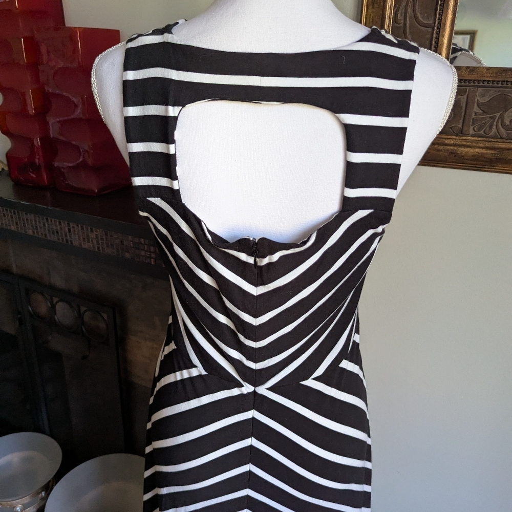 Talbots Womens Small Black White Stripe Chevron Open Back Stretch Maxi Dress 171 - Picture 6 of 13